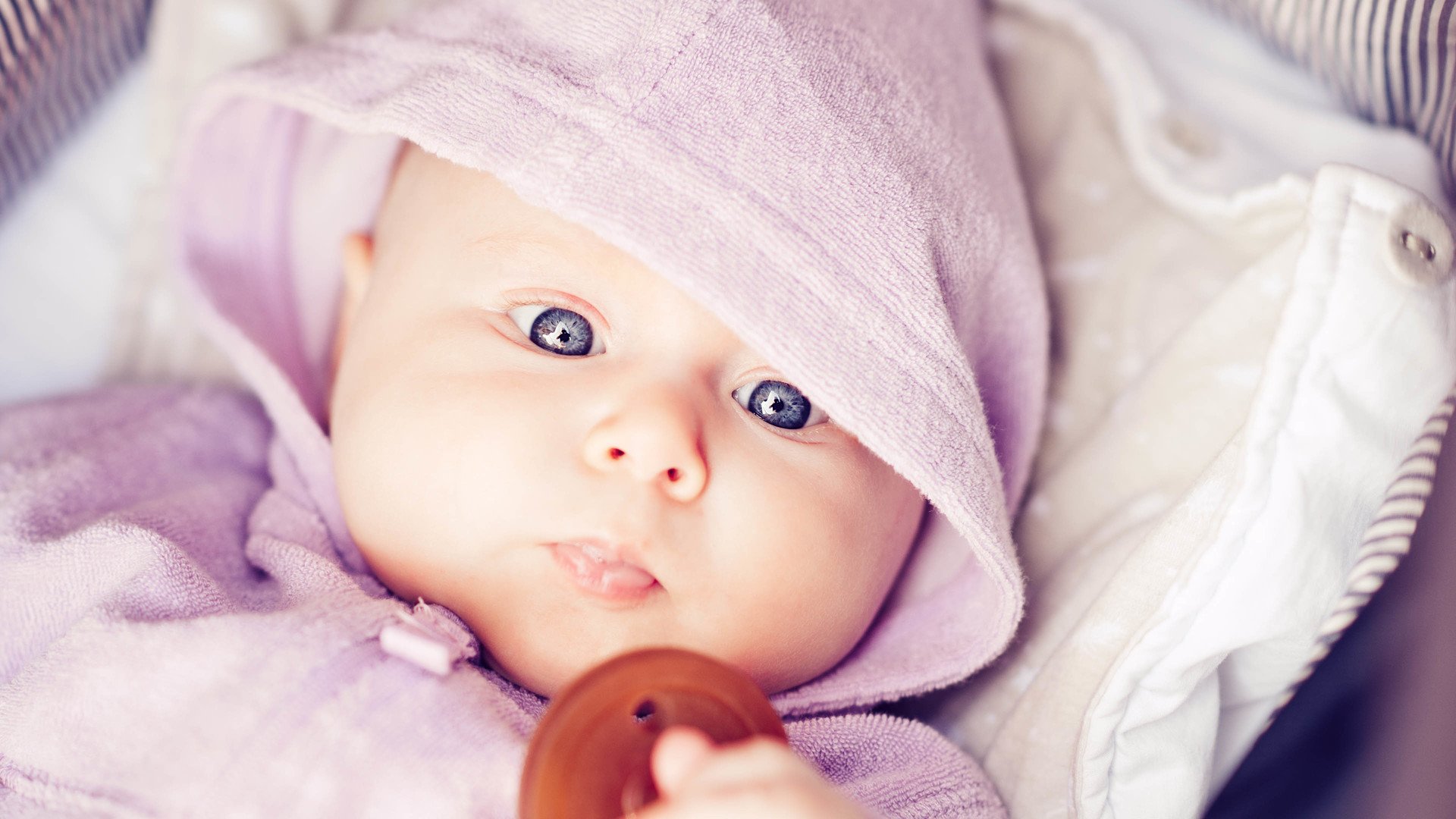 柳州代怀生子助孕机构捐卵女孩孕早期出血褐色少量到底持续多久啊